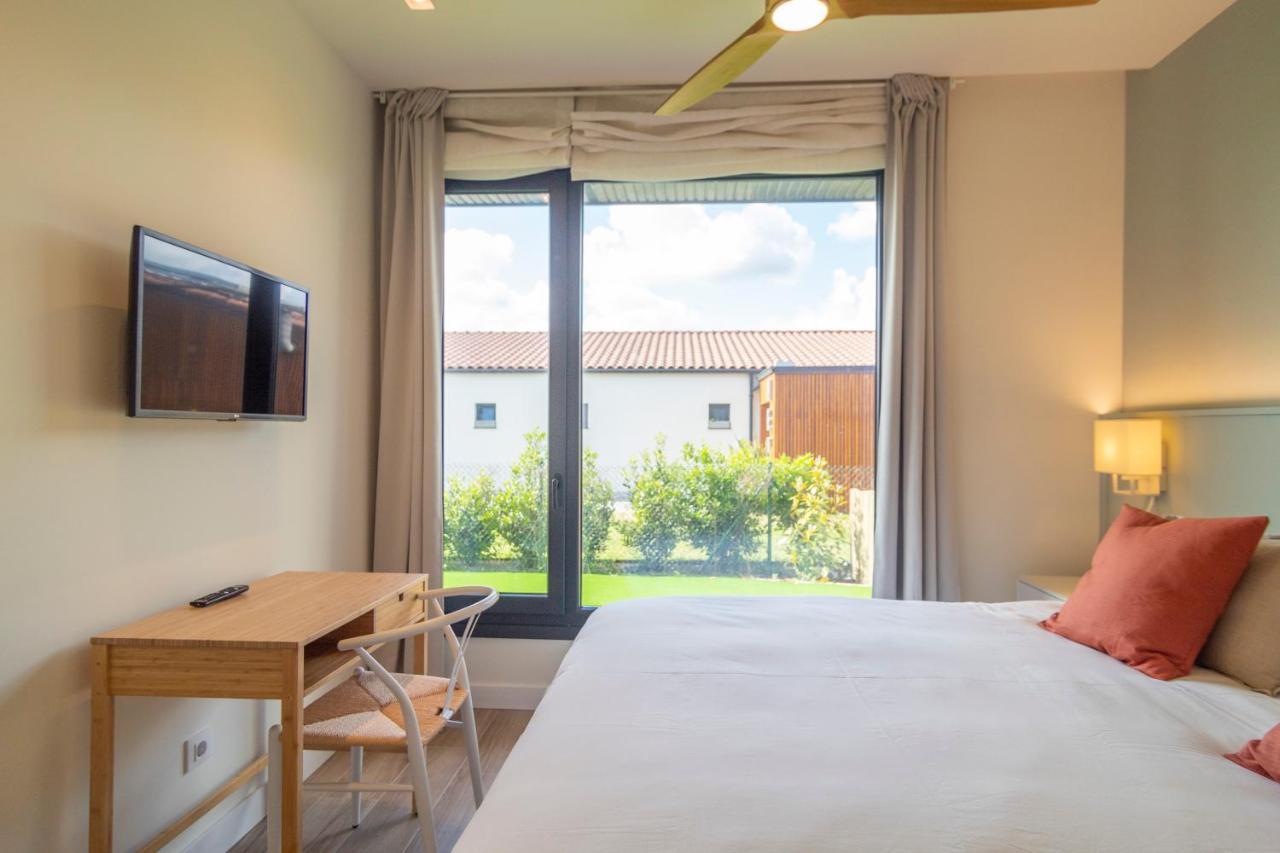 Oceansuiteslangre Galizano Luaran gambar