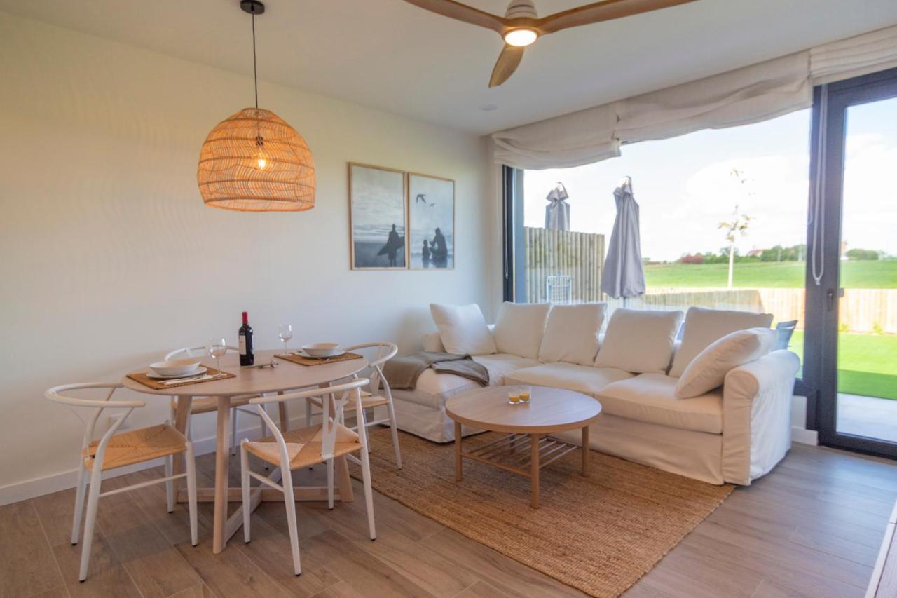 Oceansuiteslangre Galizano Luaran gambar